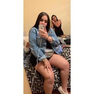 Meet your Posher, Nikaury